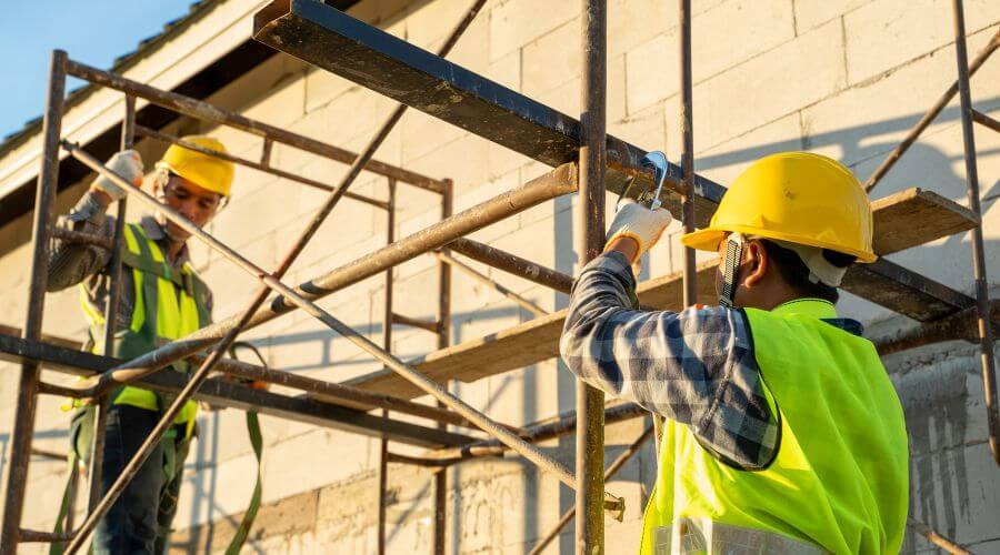 Professional gutter cleaning in Burbank, IL
